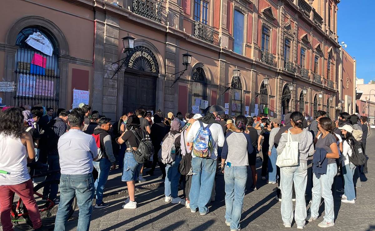 Después de una semana de protestas y paro, facultades de la UASLP reanudan actividades