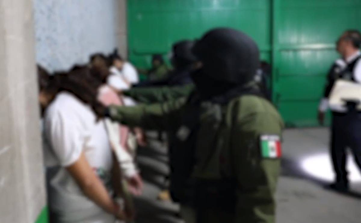 Reubican a 56 reos de penal La Pila a cárceles federales