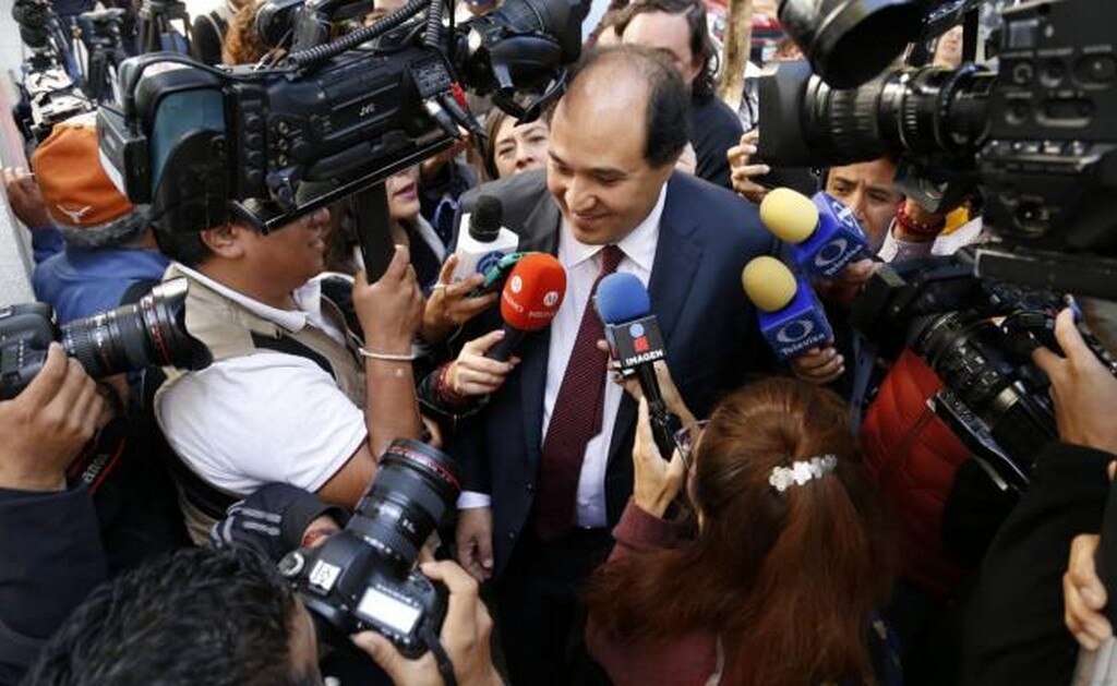 Llegada de Lázaro Cárdenas Batel a la casa de transición de AMLO. Foto: Agustín Salinas