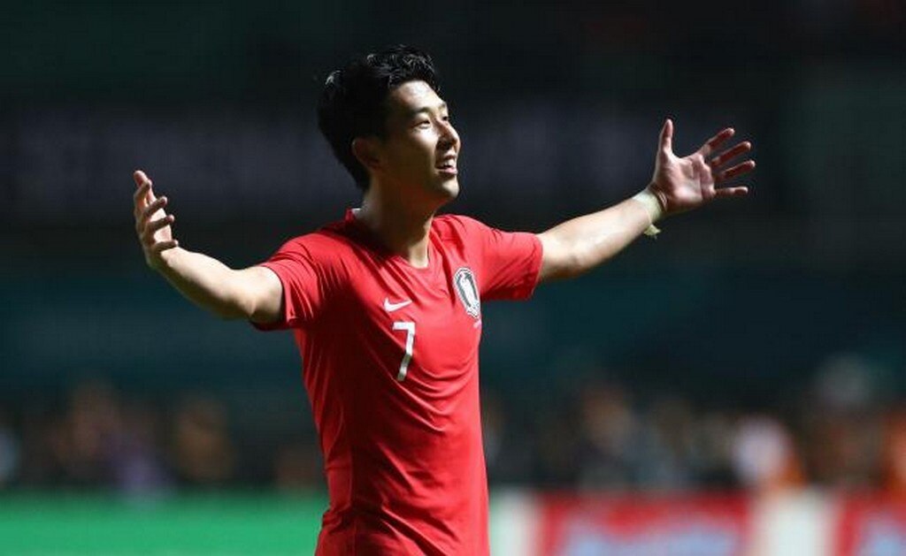 Son se salva del servicio militar tras oro de Corea del Sur