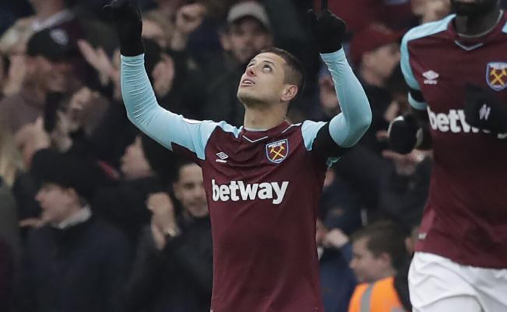 Nominan gol de Chicharito al mejor de la temporada del West Ham