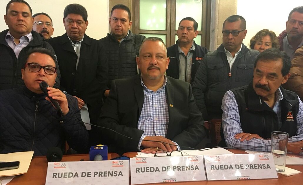 Tras reunión SNTE da espaldarazo a AMLO