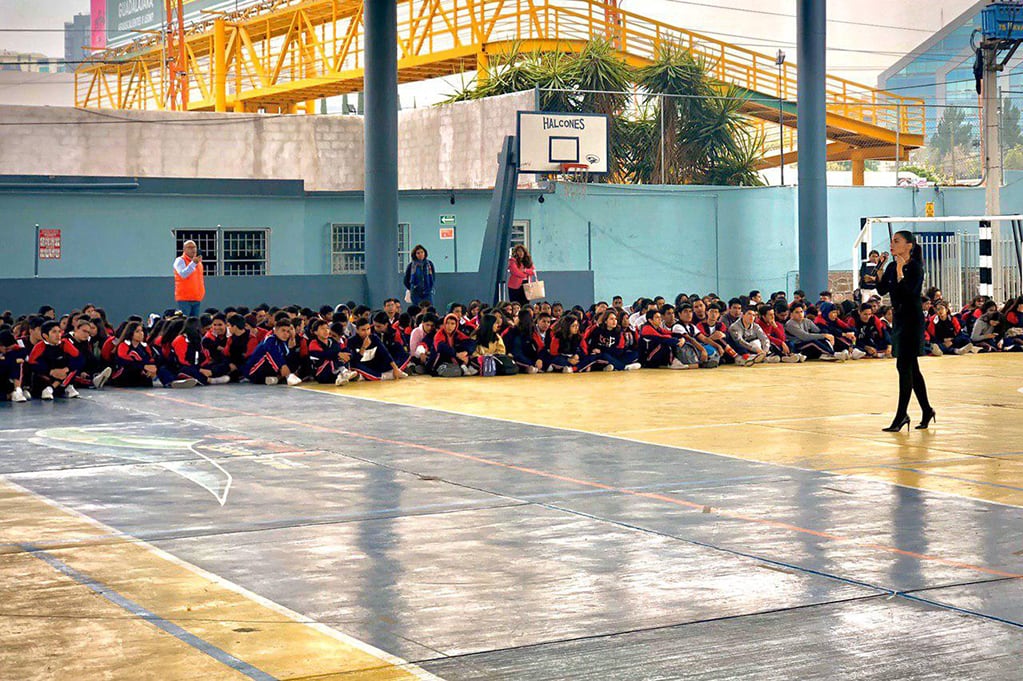 Sector educativo promueve acciones para erradicar violencia de género ...