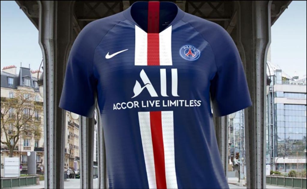 Presenta PSG su nuevo jersey para la próxima temporada