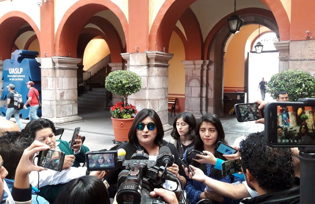 Feministas entregan documento para exigir que no las criminalicen