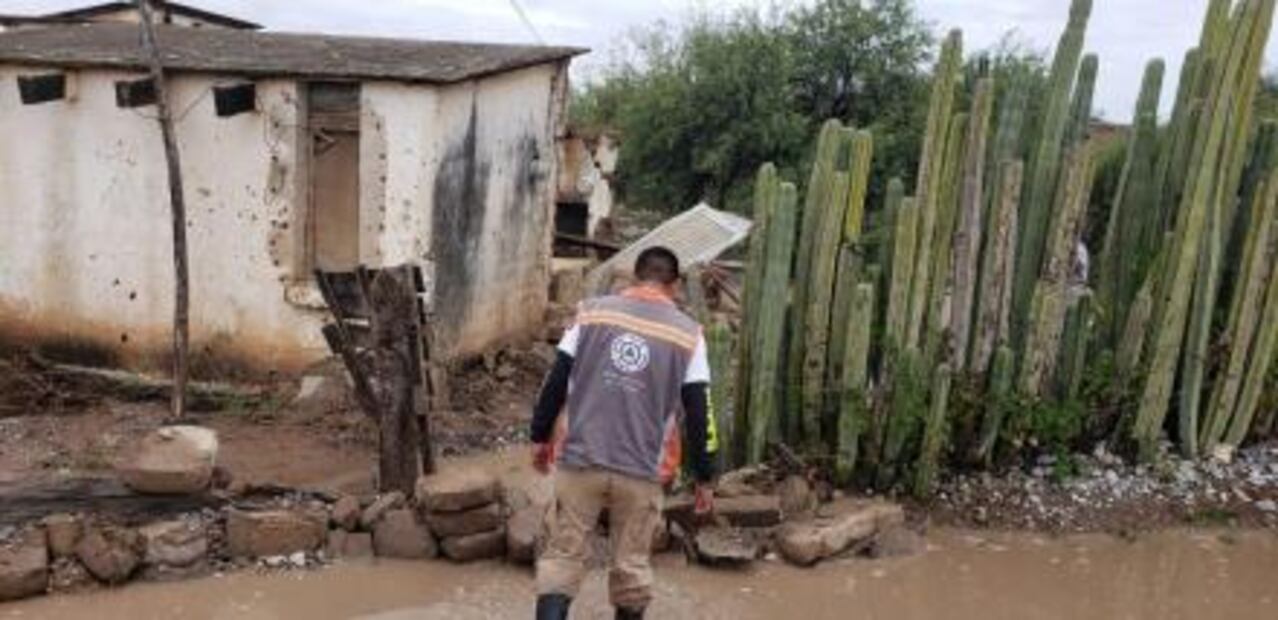 Apoyan a población afectada por lluvias en San José de los Aguajes