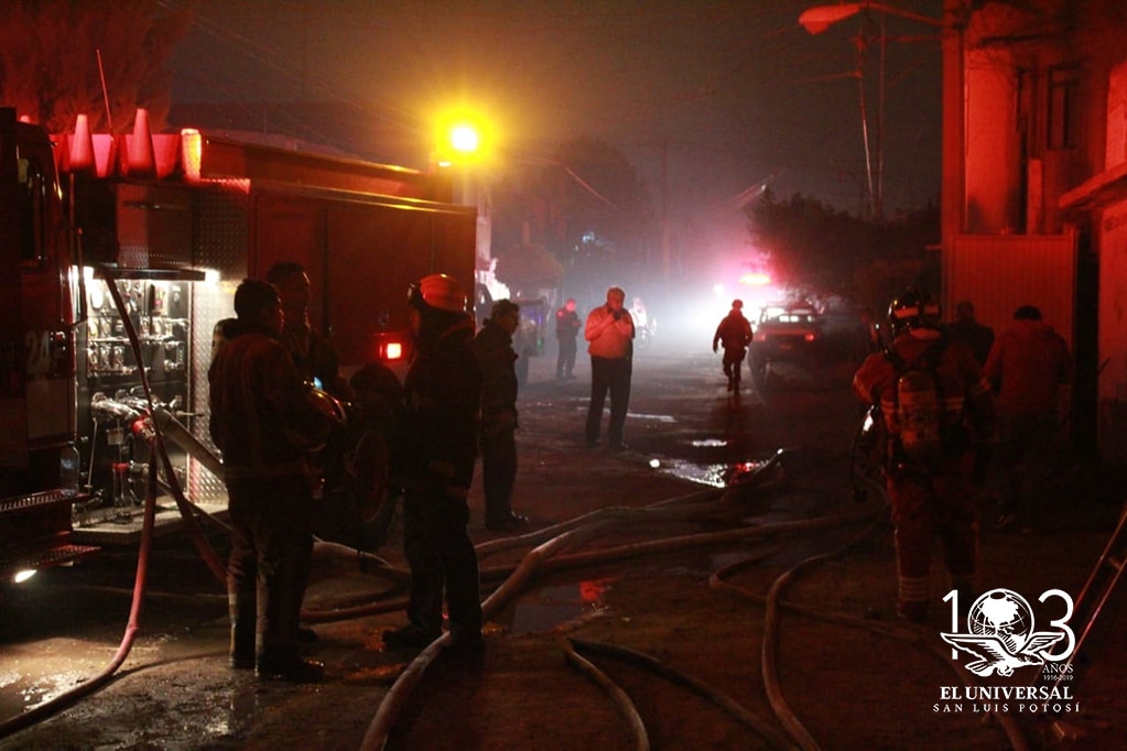 Bomberos reciben 2019 con ola de incendios