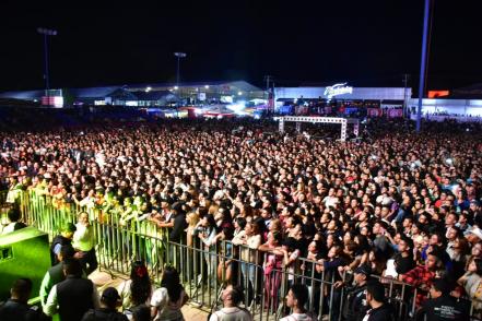 La Arrolladora abre presentaciones del Teatro del Pueblo de la FENAPO 2018