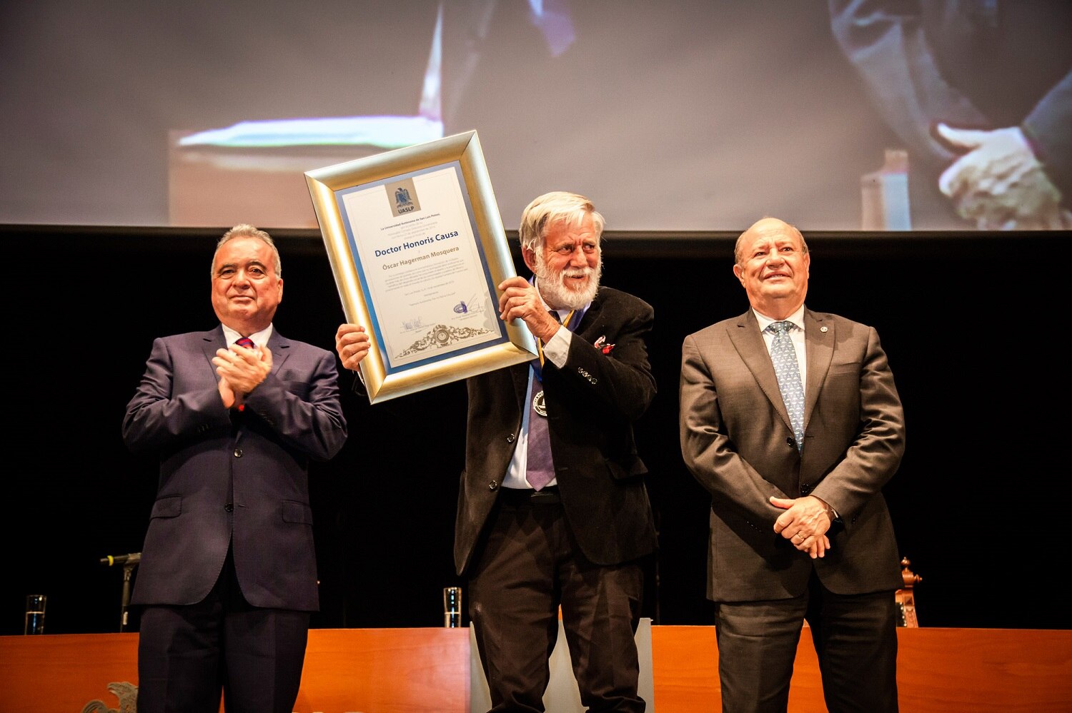 UASLP entregan Doctorado Honoris Causa a Óscar Hagerman