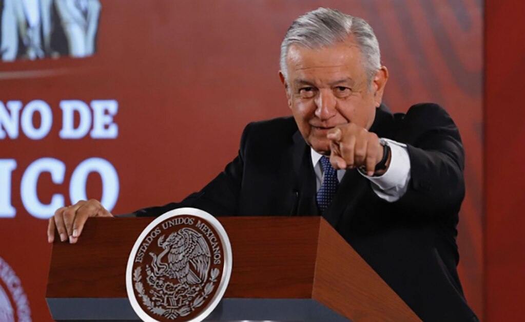 AMLO aplaude informe del ministro Zaldívar en la Corte