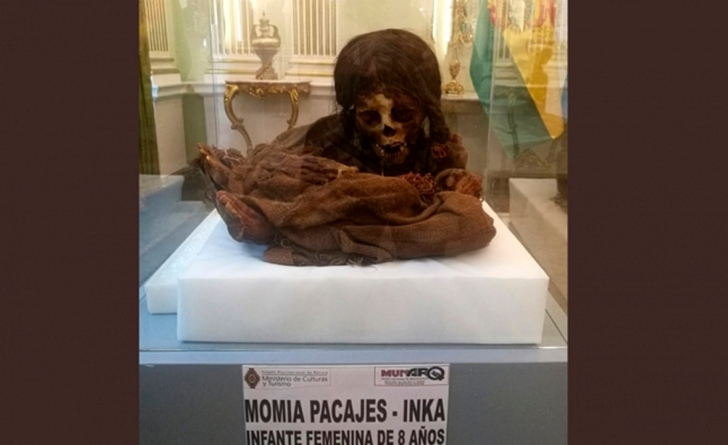 EU devuelve momia de una niña inca a Bolivia