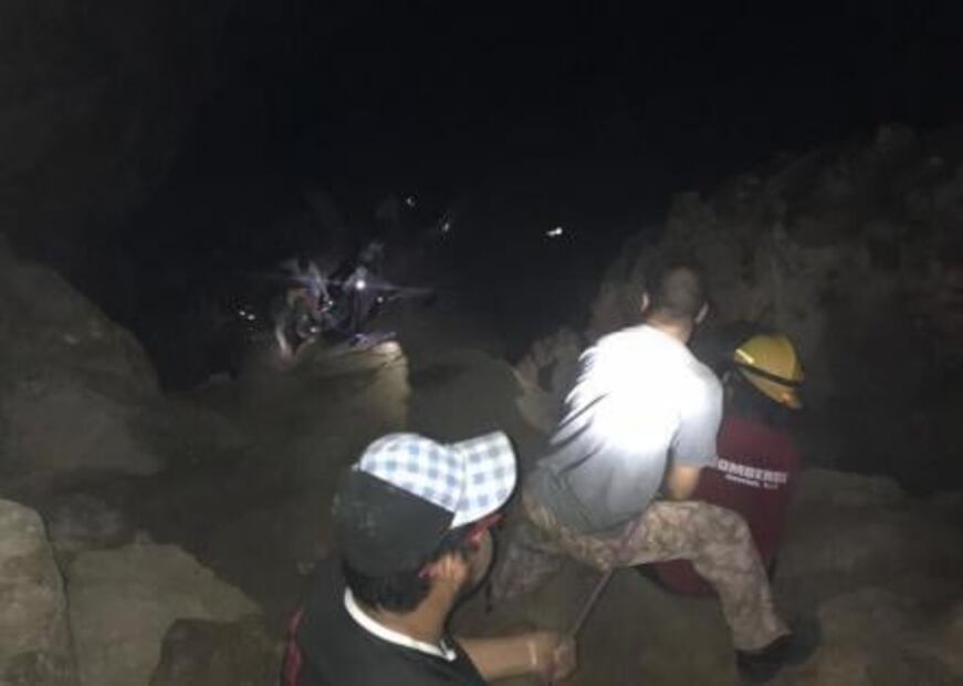 Mujer cae a grutas, se reporta como grave 
