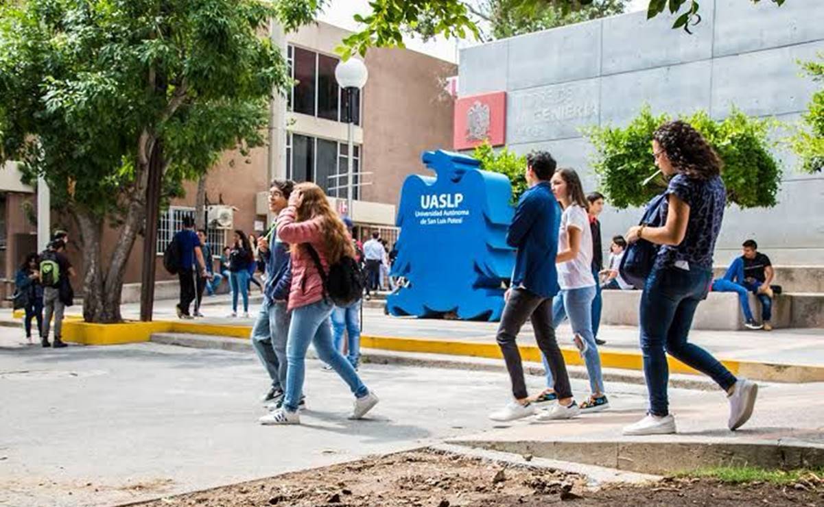 Universidad Autónoma de SLP alerta por personas ajenas ofertando empleo y servicios al alumnado 