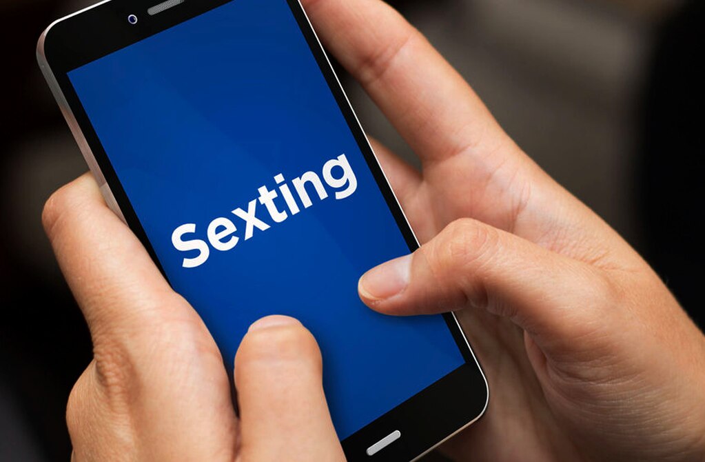 Crece 30% sexting entre jóvenes