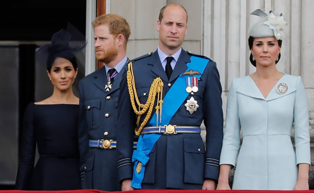 Los príncipes Guillermo y Enrique niegan mala relación familiar