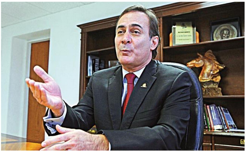 Gobierno electo tiene 30 días para establecer ruta sobre aeropuerto: CCE