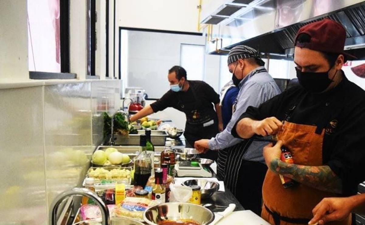 Esperan restauranteros de SLP lugares abarrotados por festejos del Día de la Madre