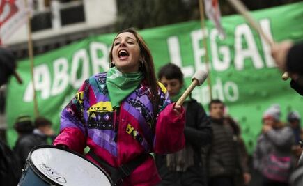  "¡Va a caer, va a caer, el patriarcado se va a caer!”, el grito fuera del Congreso argentino