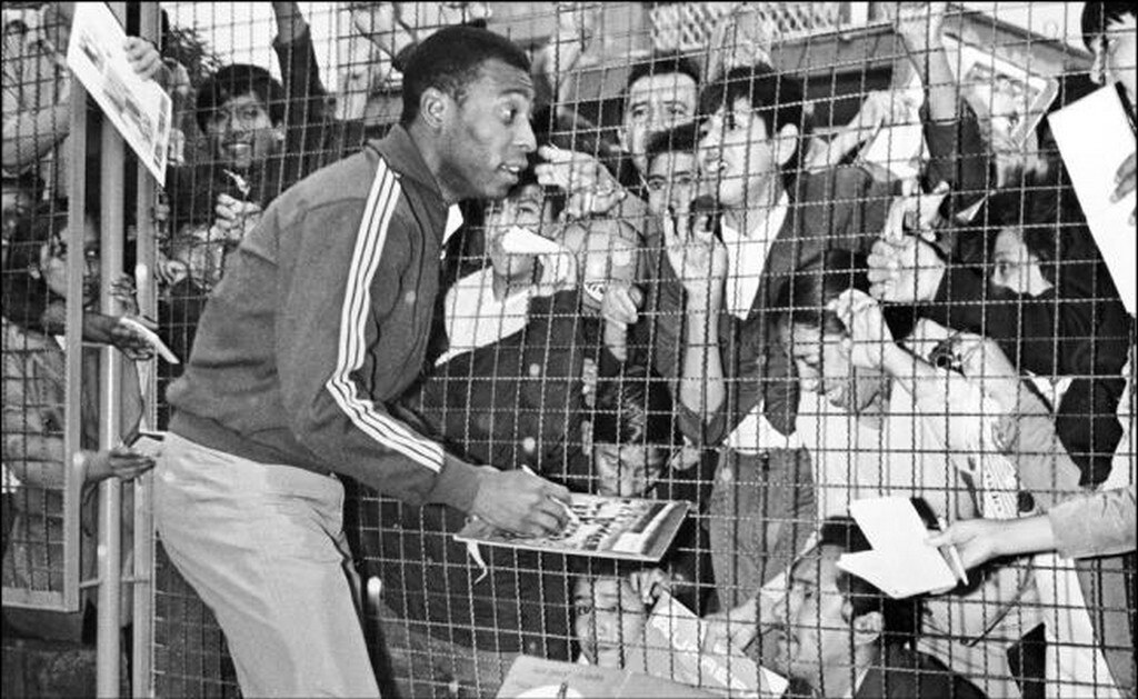  Las contundentes palabras de Pelé hacia Messi