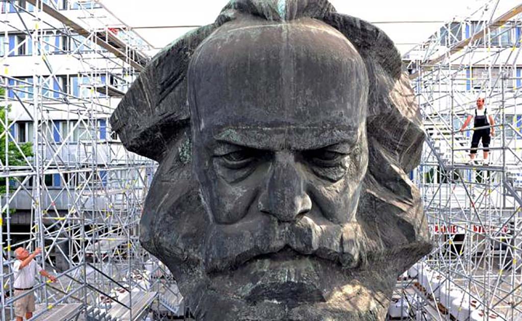 Imagen de un monumento a Karl Marx en Chemnitz, Alemania. EFE/Ralf Hirschberger