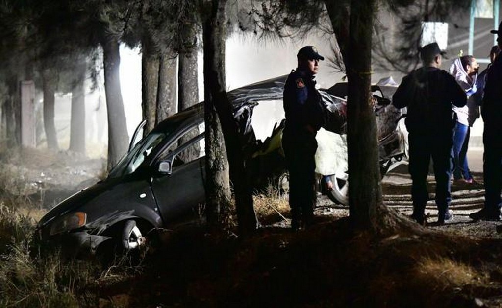Niño de 12 años choca auto y mueren 5 menores en Tláhuac