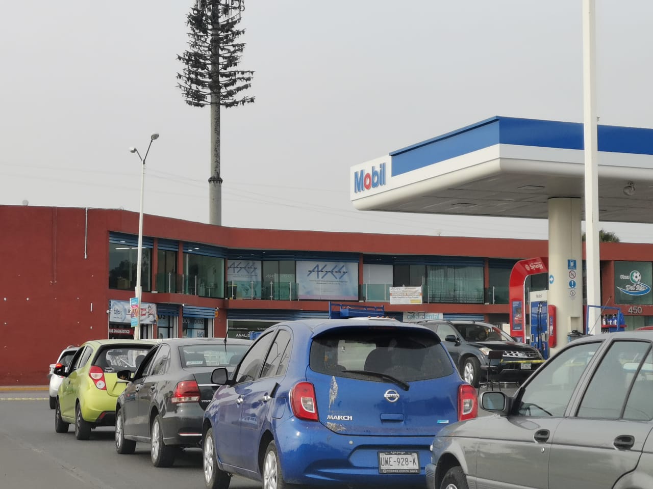 Se regula venta de gasolina  