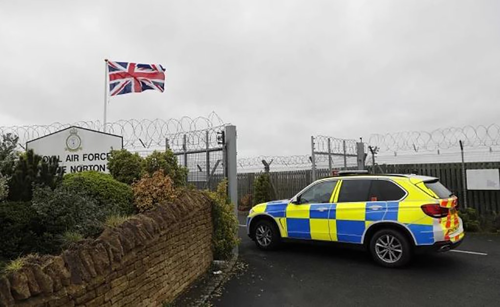 Hombre apuñala a varias personas en acto terrorista en Londres 