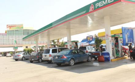 Costo de gasolina en SLP supera los 18 y 19 pesos