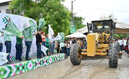 Ricardo Gallardo inaugura obras de agua potable y transporte gratuito en Ciudad Valles, SLP