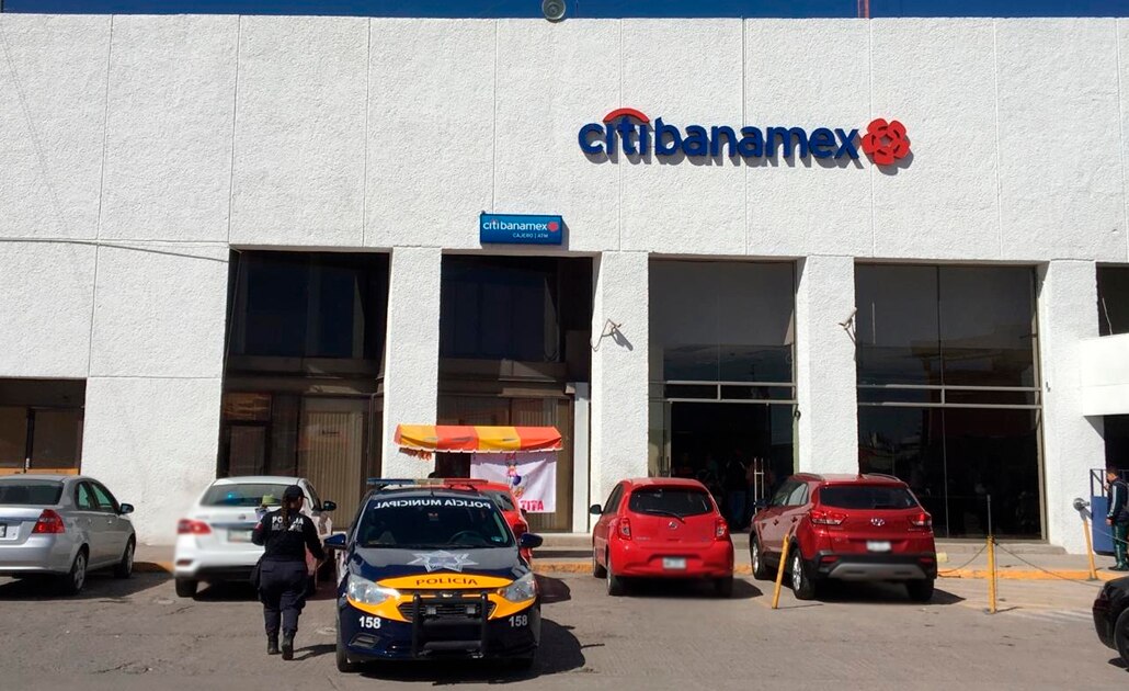 Asaltan a cuentahabiente en Banamex Glorieta