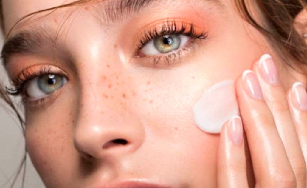 Hospitalizan en EU a mujer que usó crema rejuvenecedora importada de México