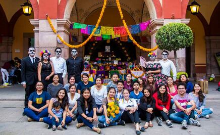 Facultad de Derecho gana concurso de altares de muertos UASLP 2018 