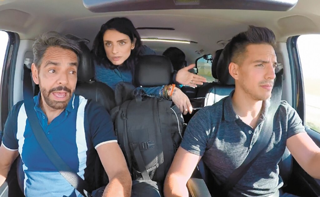 Los Derbez juegan con fuego