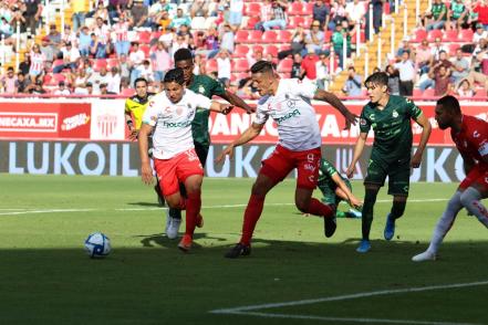 Necaxa derrotó a Santos Laguna