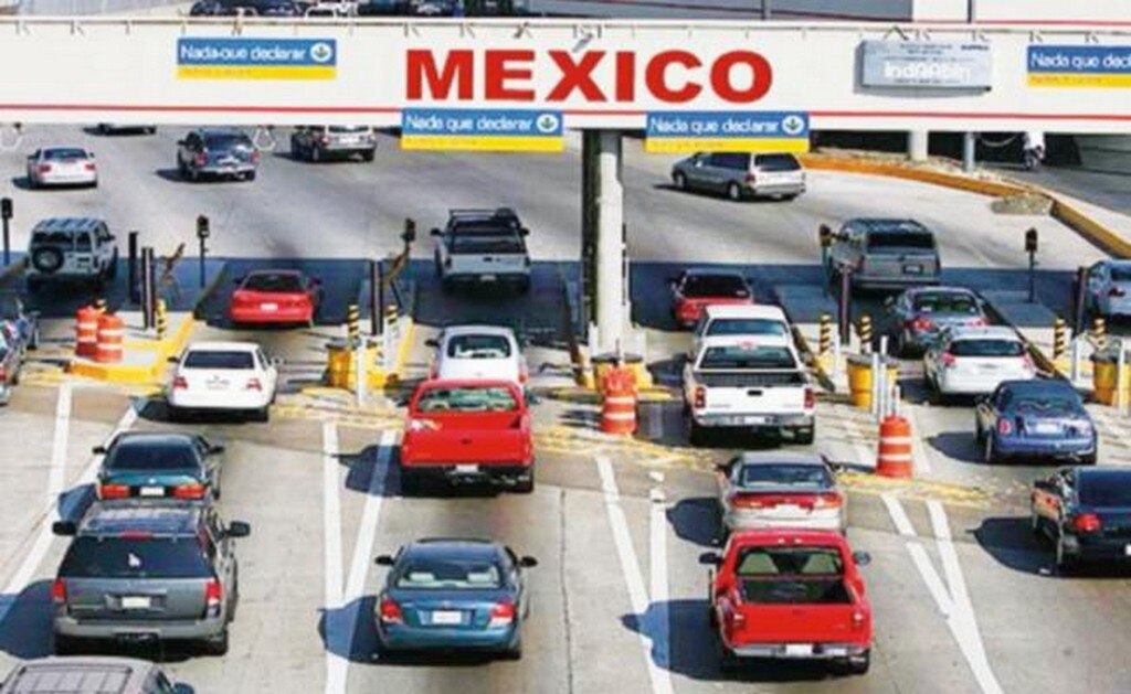 La garita de Tijuana, por donde pasan muchos migrantes mexicanos que regresan al país de visita y se enfrentan al constante cobro de mordidas. (CORTESÍA AFN)