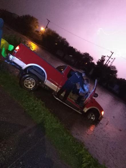 Cae otra tromba en Matehuala; autoridades activan operativo