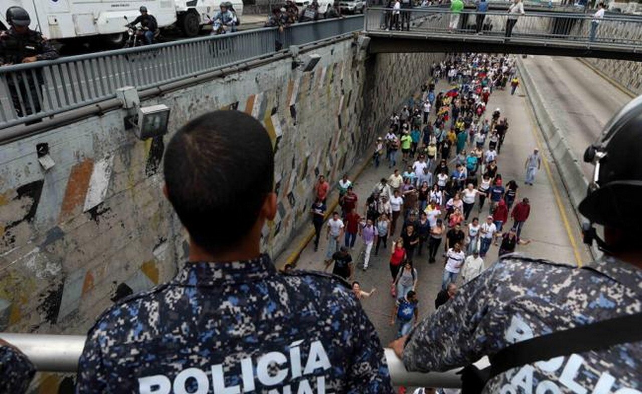 Denuncian detención de más de 80 niños en protestas contra Maduro