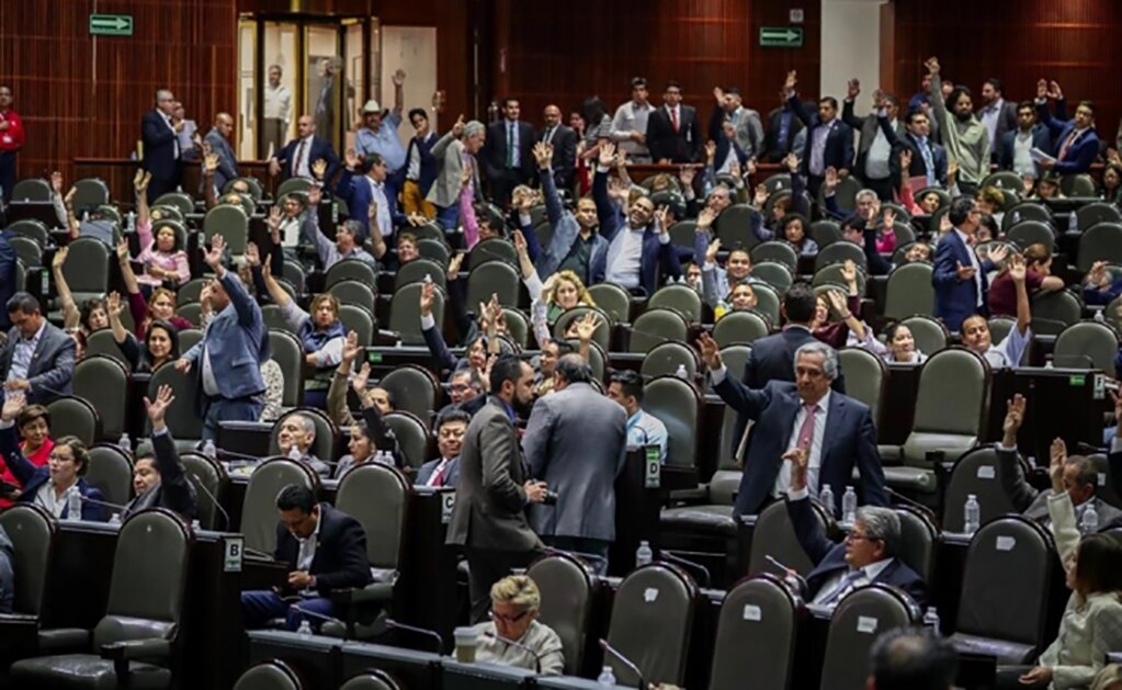 Avalan diputados reforma educativa; pasa al Senado
