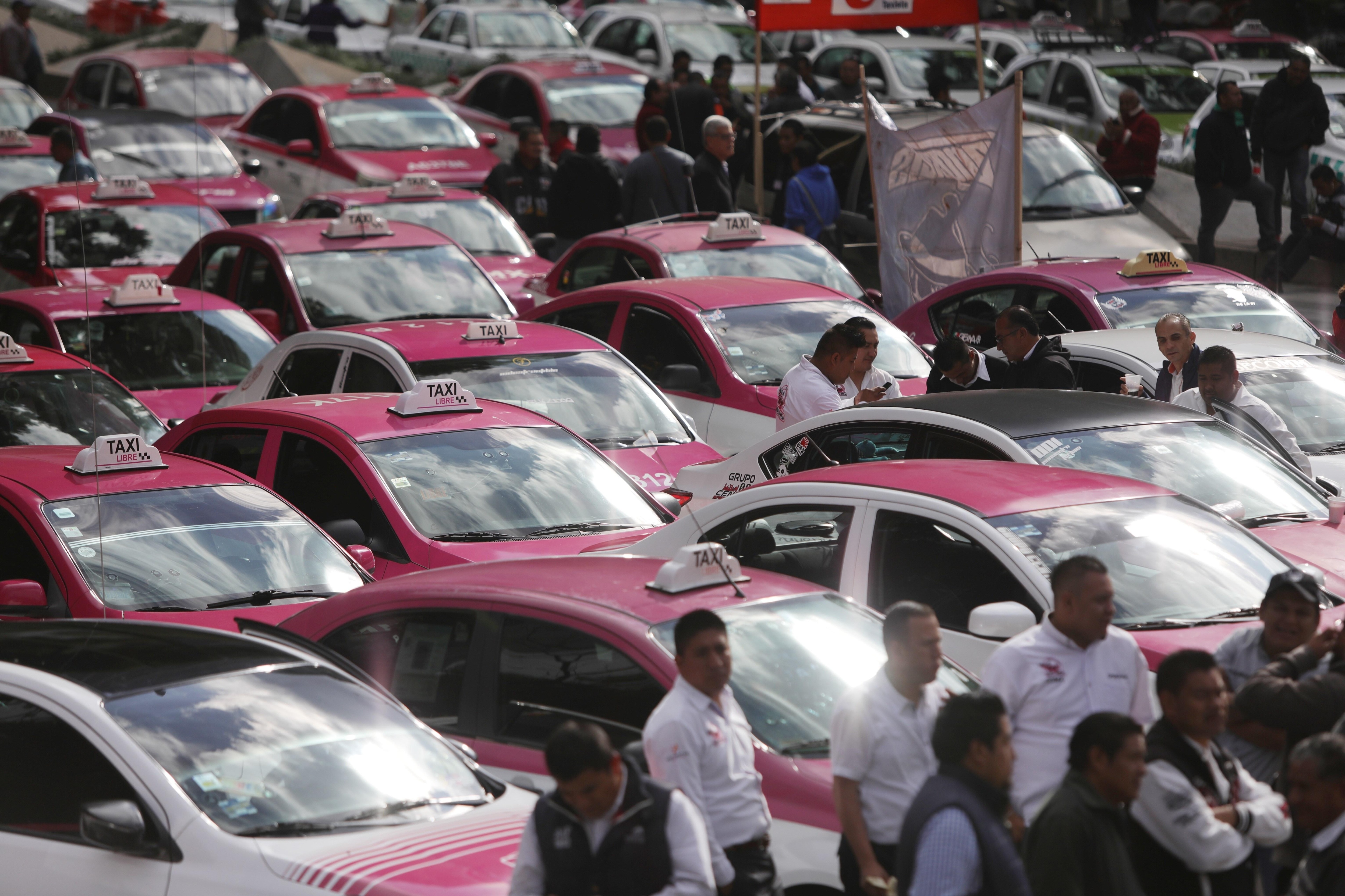 Taxistas advierten que sus protestas podrían durar 2 días; ofrecen disculpas