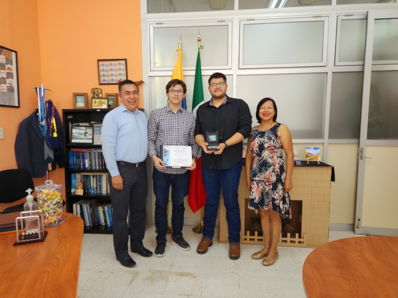 Estudiantes de la UASLP obtienen mención honorífica en concurso internacional, por “Asmigo”