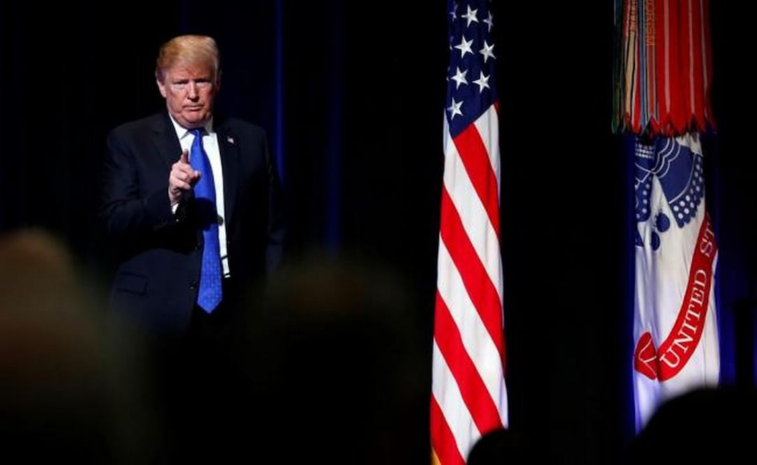 El presidente estadounidense, Donald Trump, ofrece un discurso durante un acto celebrado en el Pentágono, Arlington (Estados Unidos) (Foto: EFE)