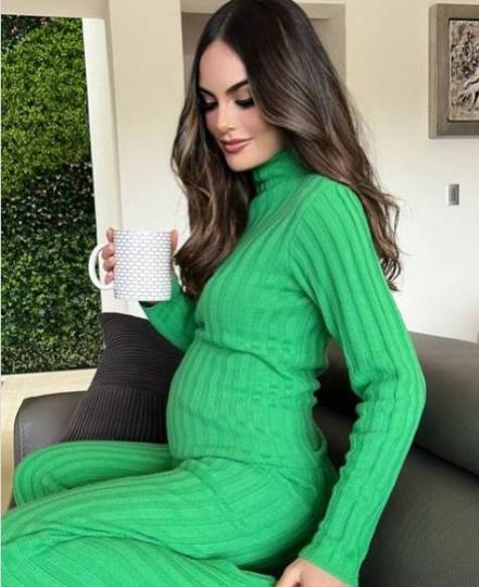 Ximena Navarrete revela el sexo de su bebé; confiesa que la cigüeña se adelantó 