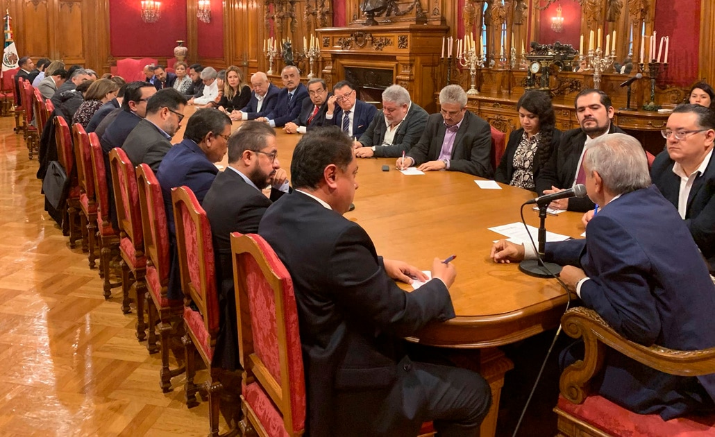 “Ya no hay partido de Estado”, dice AMLO