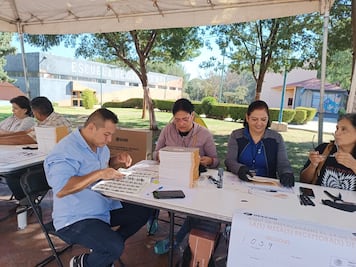 Concluye plebiscito por Villa de pozos en SLP; acusan sustracción de 100 boletas