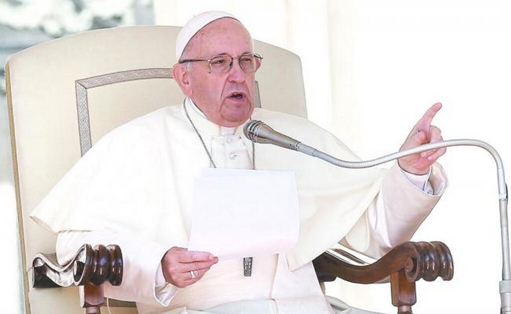  Papa expulsa de la Iglesia a cura chileno acusado de abuso sexual