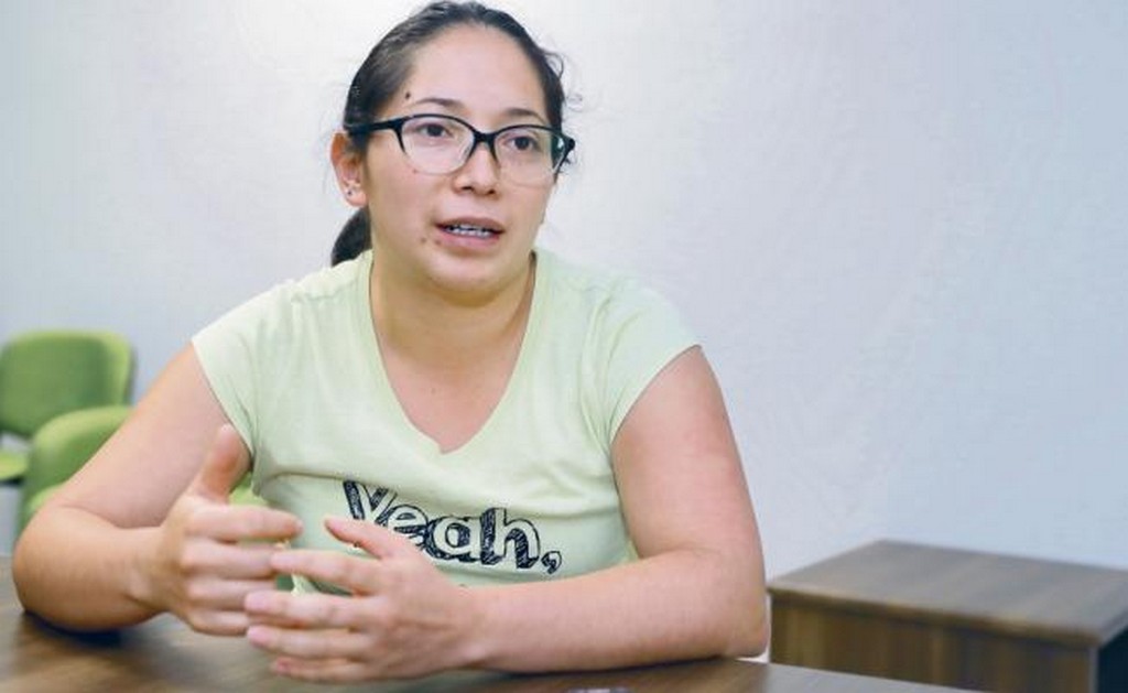  “¡Escóndete, no quiero que te vean aquí, me das pena!”