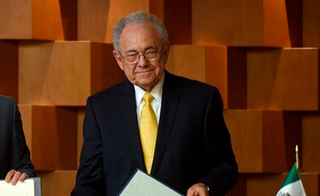 Jiménez Espriú niega que esté en riesgo construcción de nueva terminal aérea