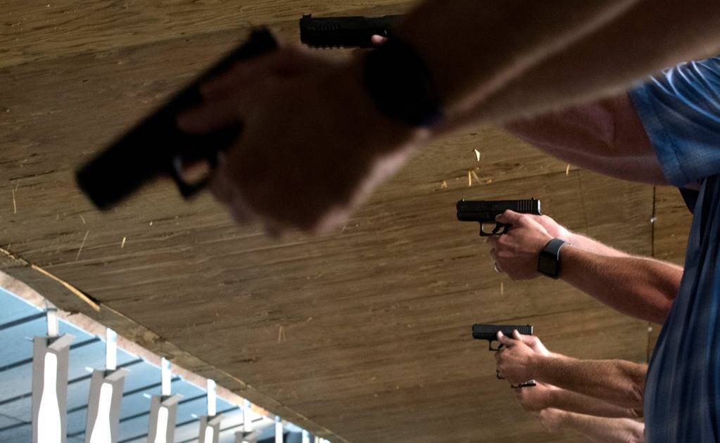 Joven de 14 años asesina a cinco miembros de su familia en EU