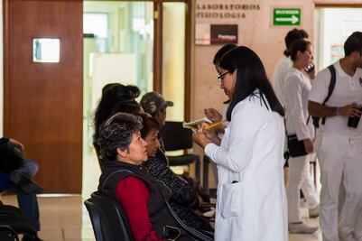 Realizan en la UASLP tamizaje de retinopatía diabética