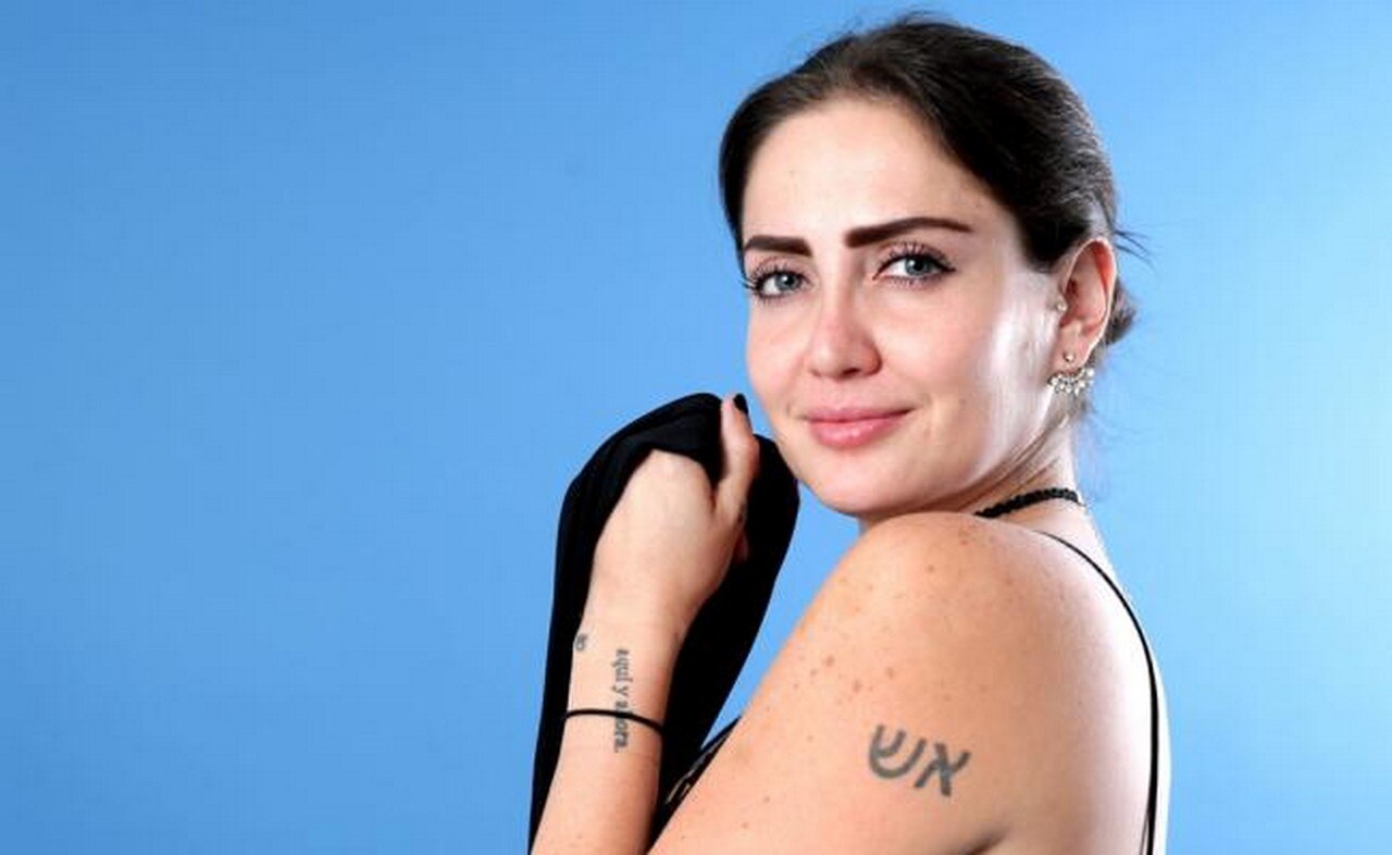  Celia Lora celebra su cumpleaños con sexy foto